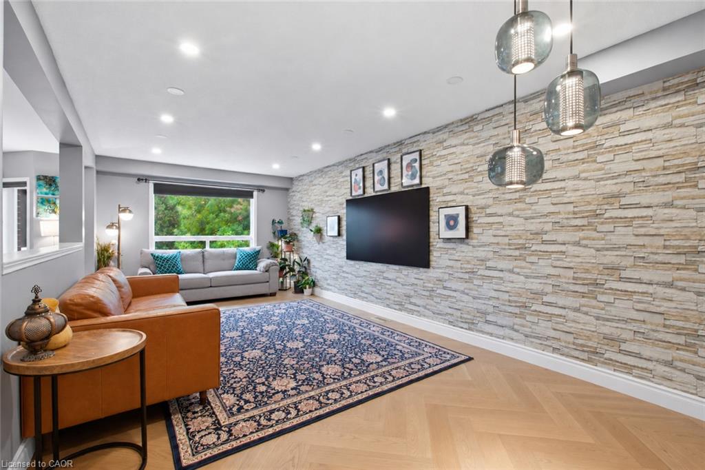 24 Gees Way Property Photo 5