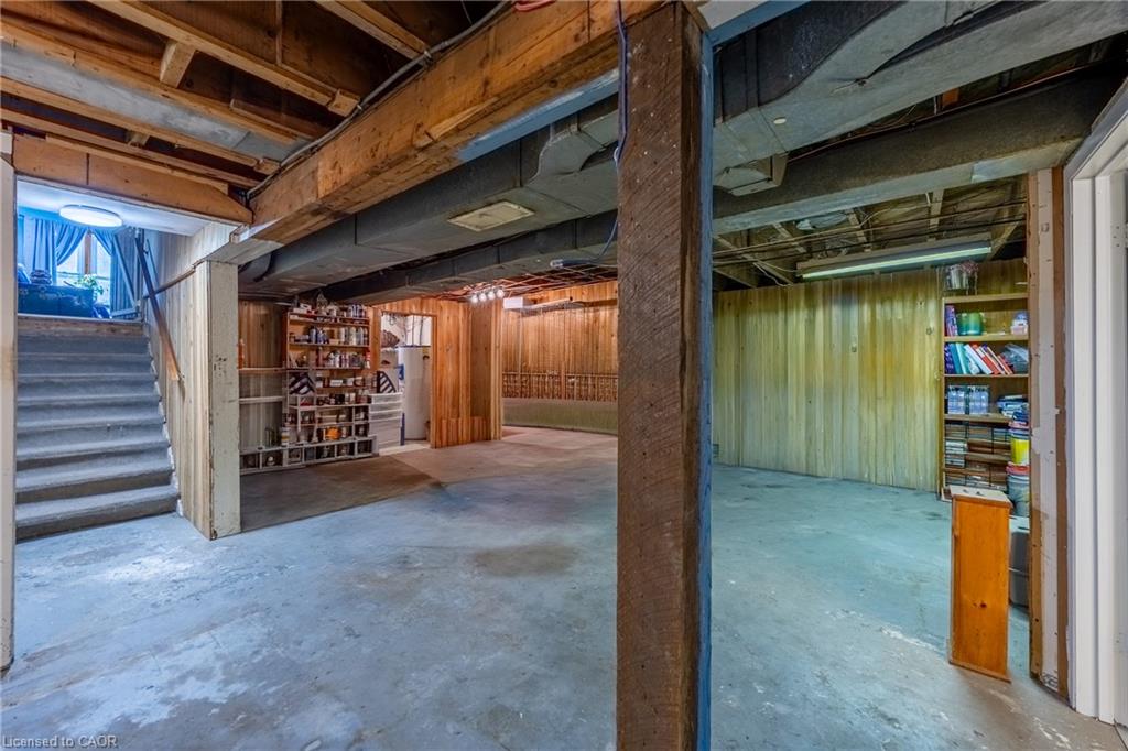 739 James Street Property Photo 18