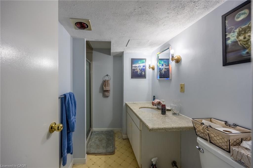 739 James Street Property Photo 19