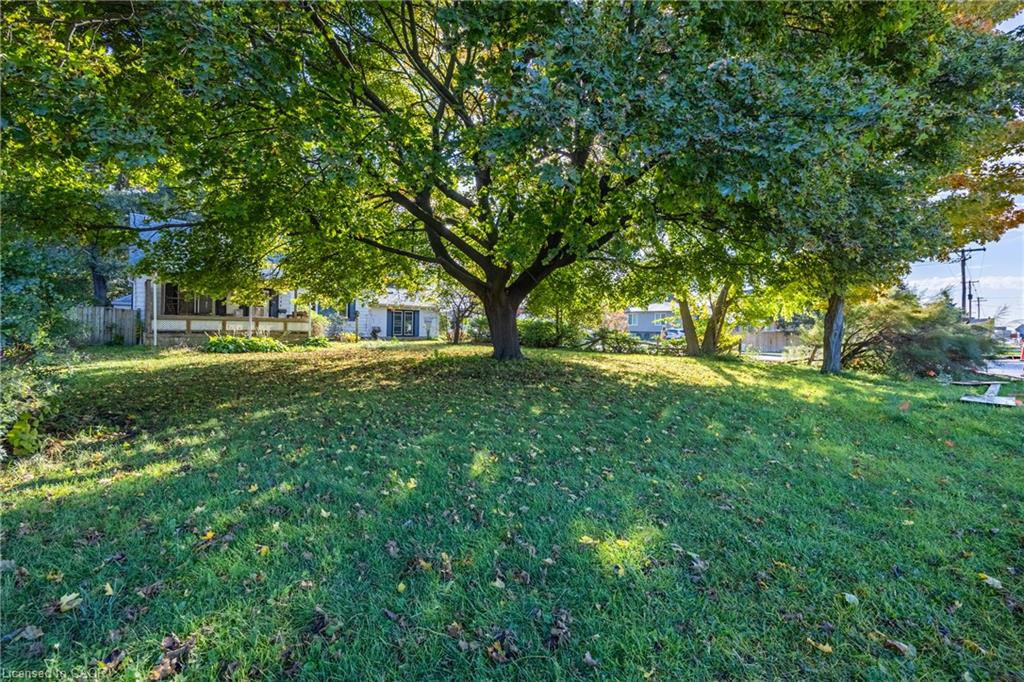 739 James Street Property Photo 20