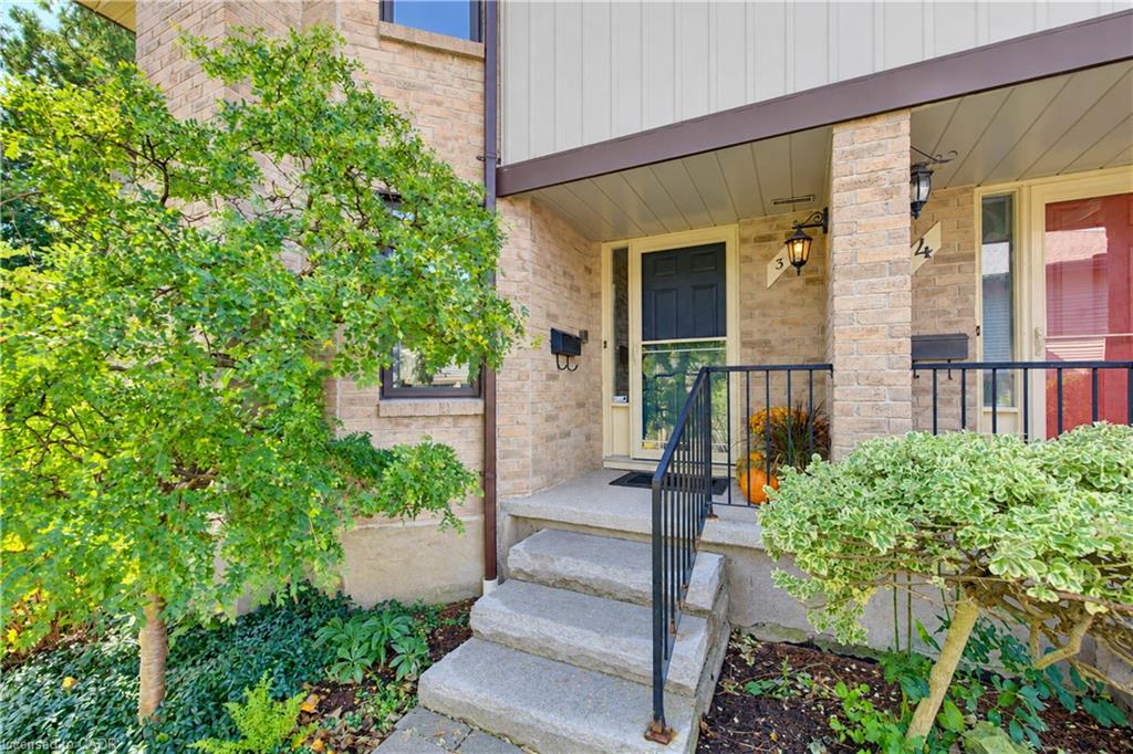 3-406 Craigleith Drive Property Photo 3