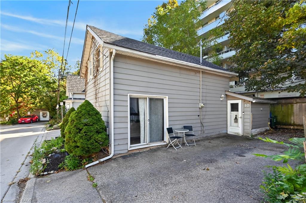 10 Maple Avenue Property Photo 4