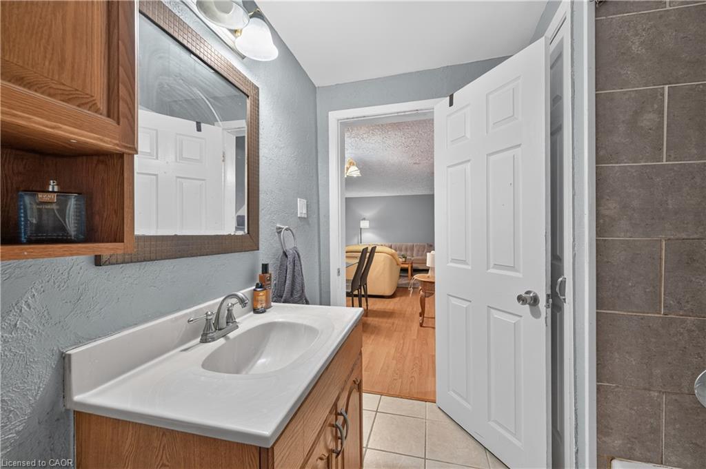 10 Maple Avenue Property Photo 21