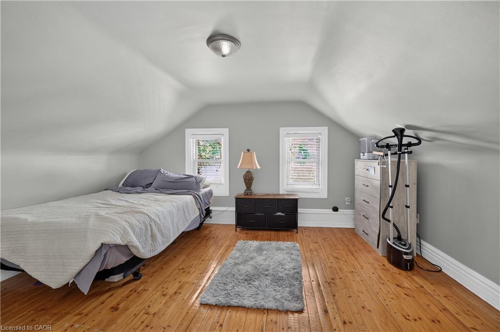 10 Maple Avenue Property Photo 22