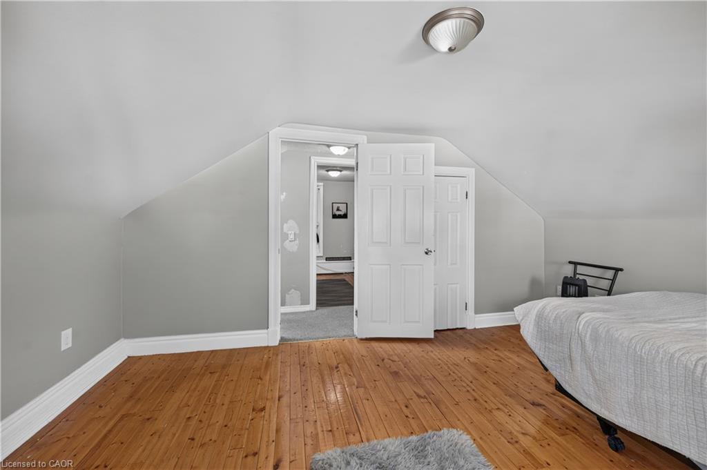 10 Maple Avenue Property Photo 23