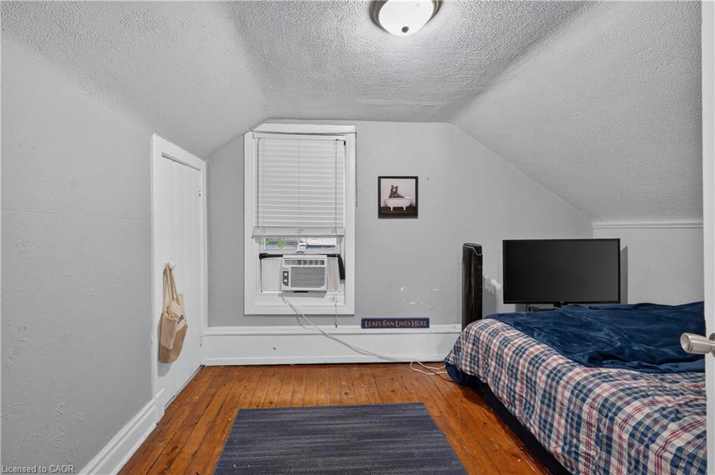 10 Maple Avenue Property Photo 25
