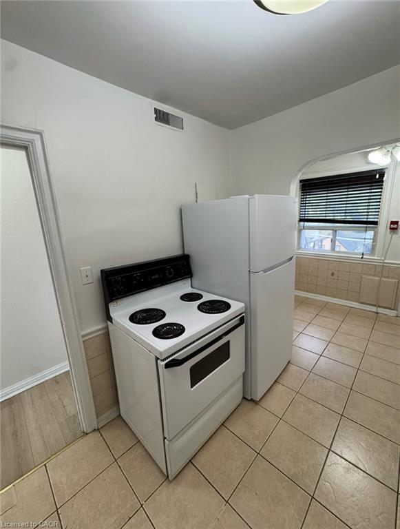 5-51 King Street E Property Photo 21