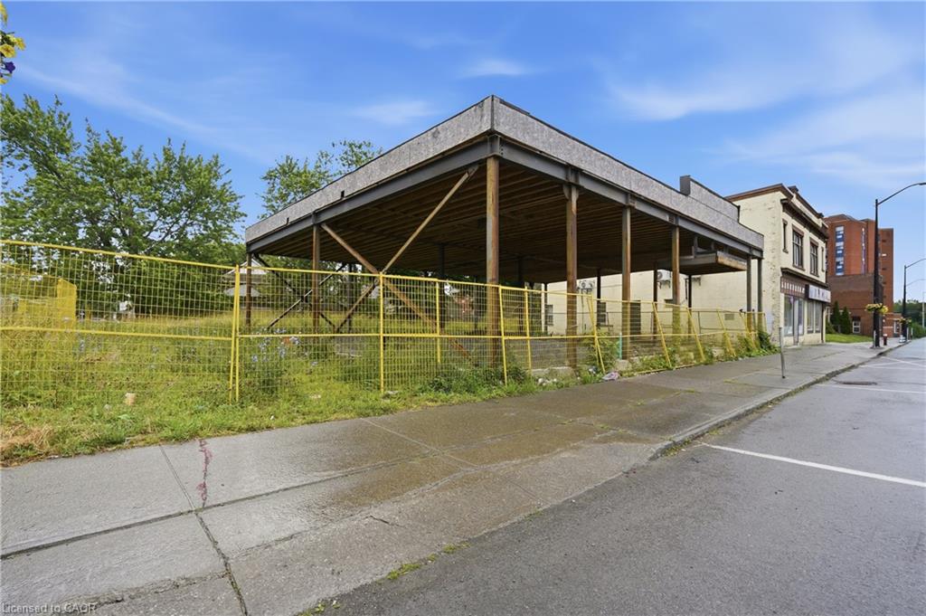 49 Division Street Property Photo 6