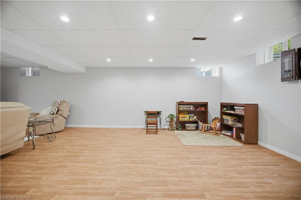 84 Meadowbank Drive Property Photo 36