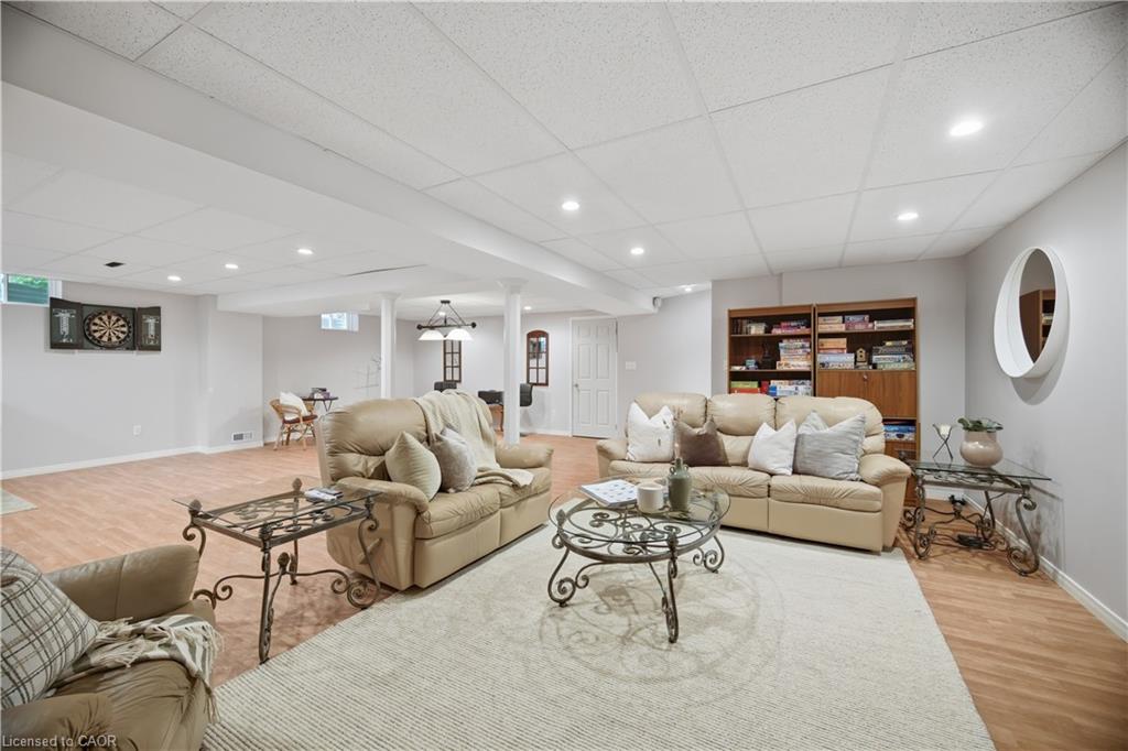 84 Meadowbank Drive Property Photo 37