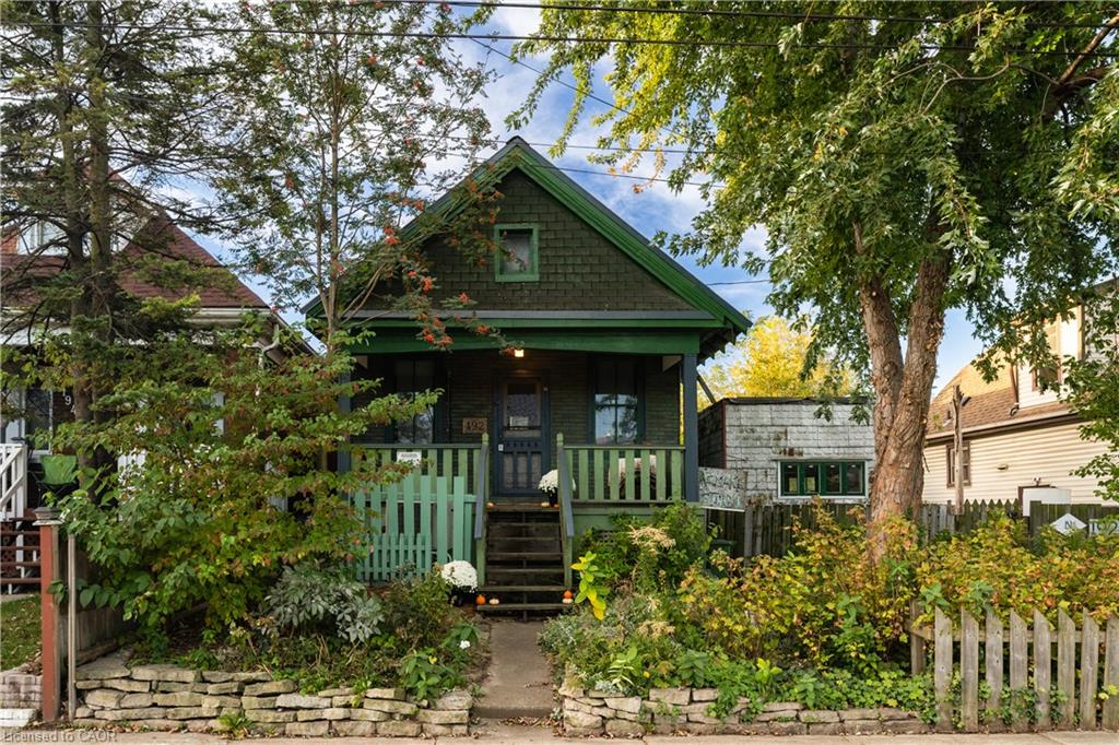 192 Grenfell Street Property Photo 1
