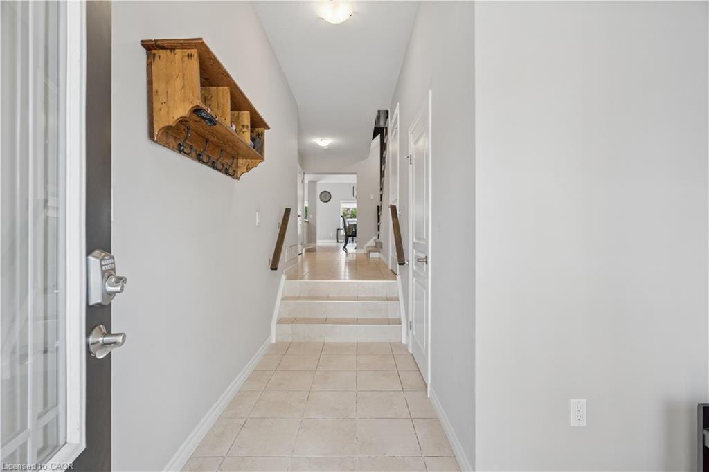 569 Starwood Drive Property Photo 4