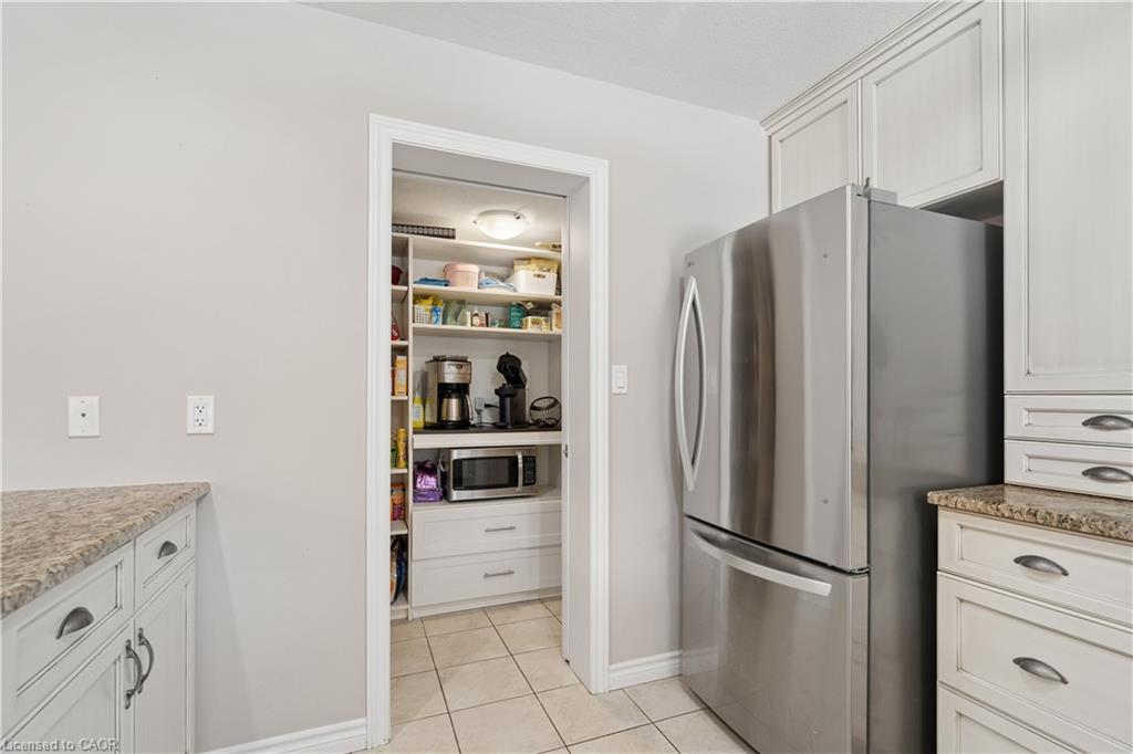 569 Starwood Drive Property Photo 12