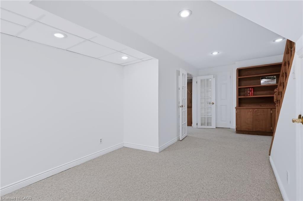 279 Hickory Circle Property Photo 40