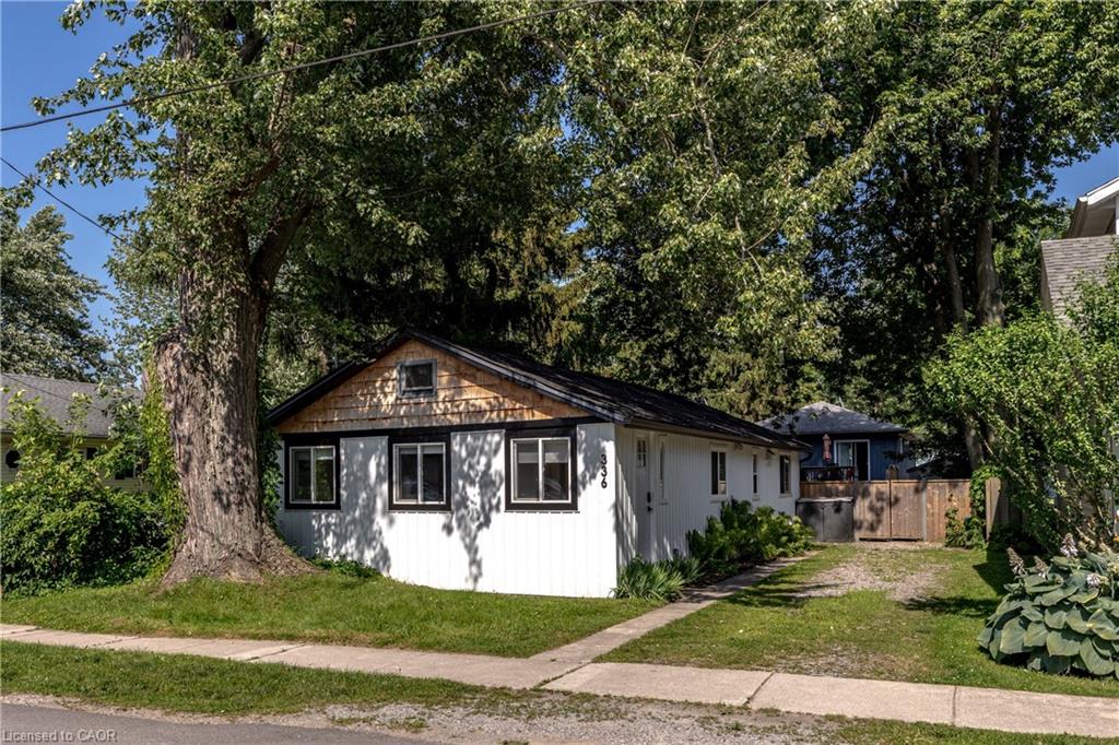 336 Eastwood Avenue Property Photo 3
