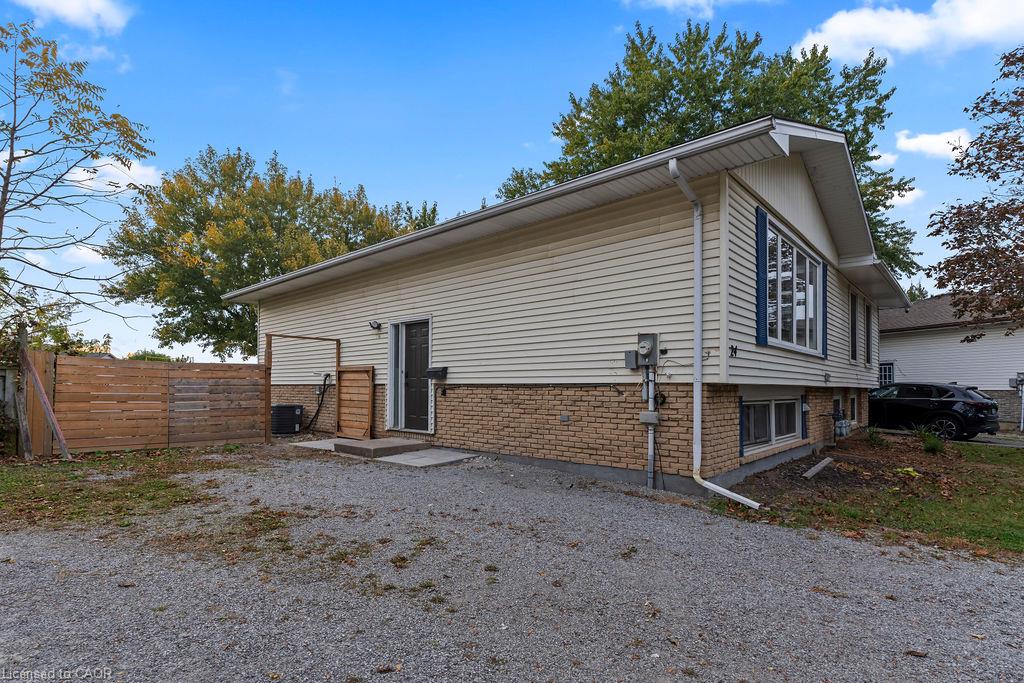 24 Tara Crescent Property Photo 4
