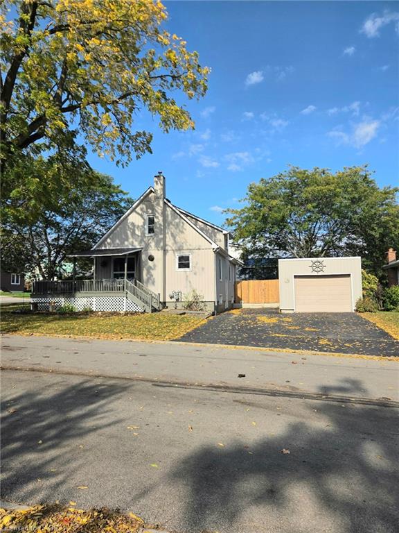500 St Andrew Street Property Photo 3