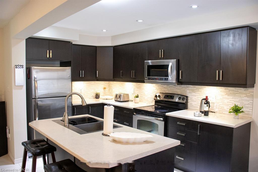 183 Penny Lane Property Photo 12