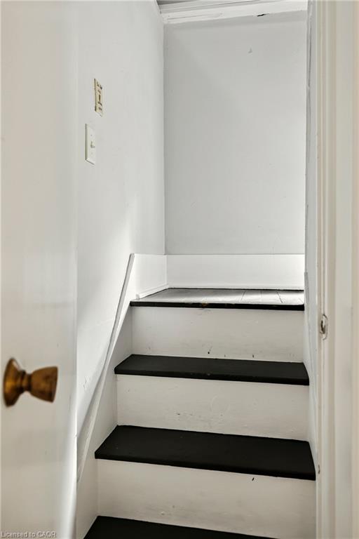 28 North Oval Property Photo 37