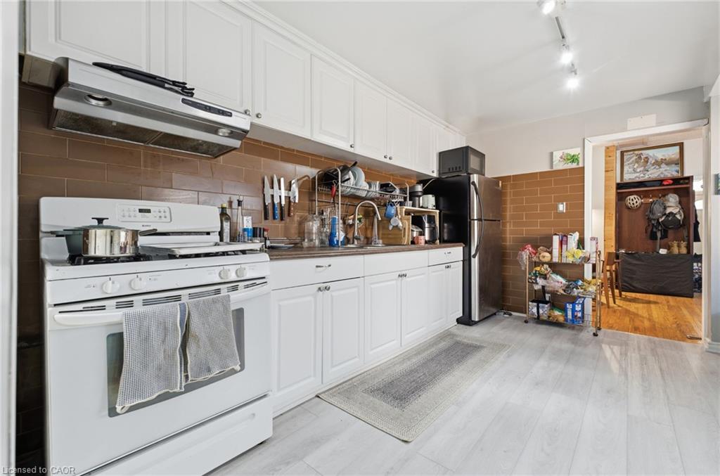 139 Euclid Avenue Property Photo 15