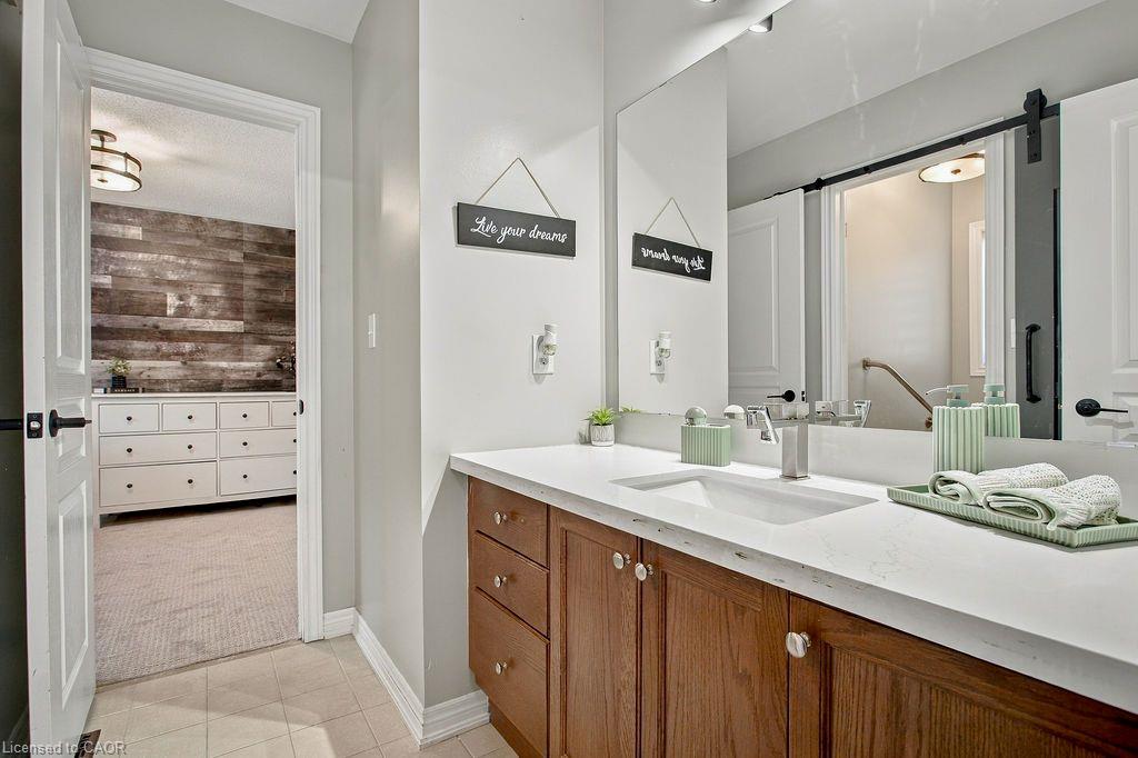 34 Humphrey Street Property Photo 24