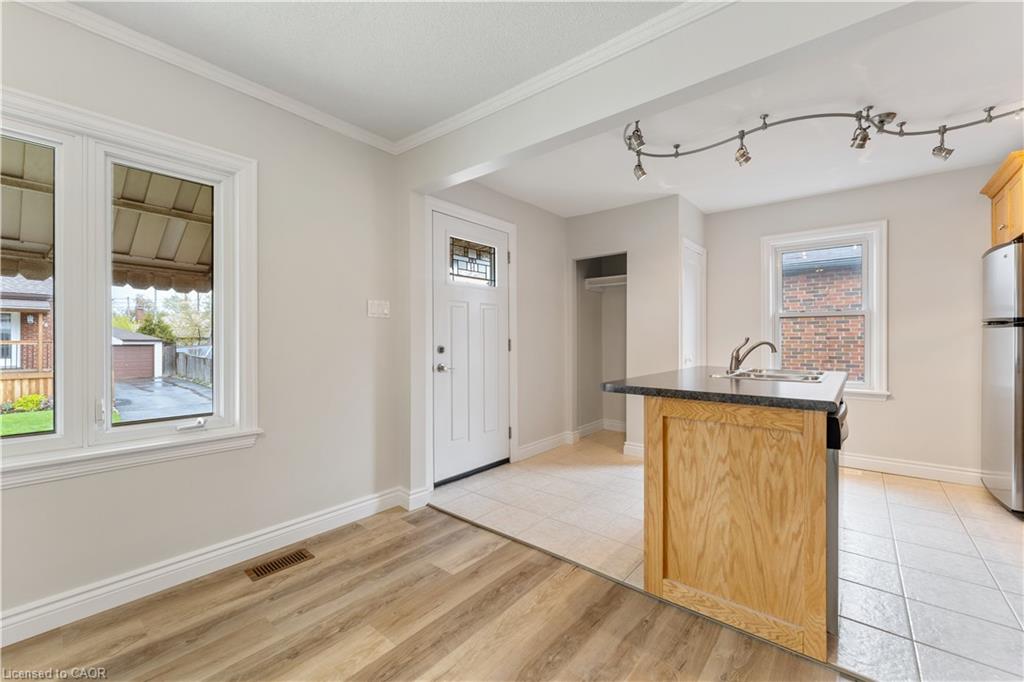 65 East 11th Street Property Photo 4