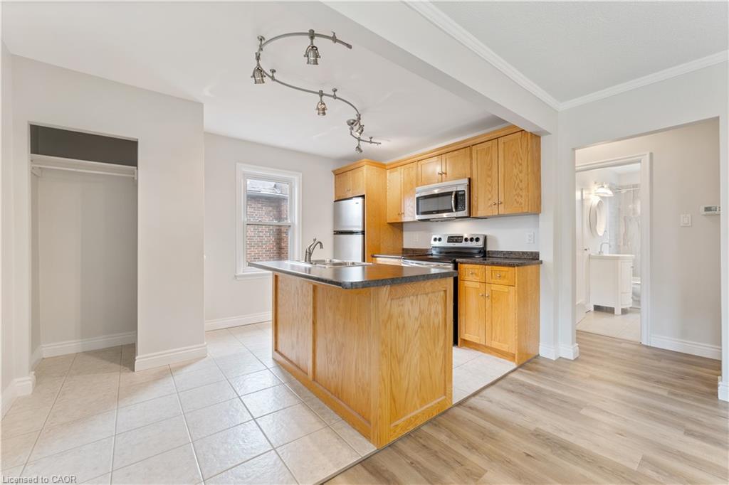 65 East 11th Street Property Photo 5