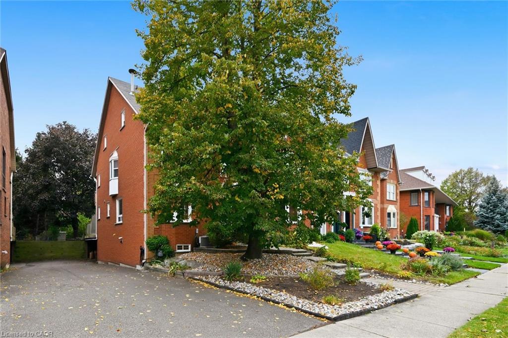 50 Edgewater Drive Property Photo 3
