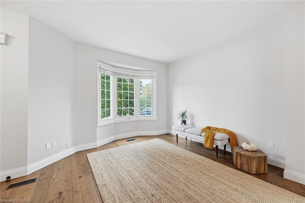 50 Edgewater Drive Property Photo 7