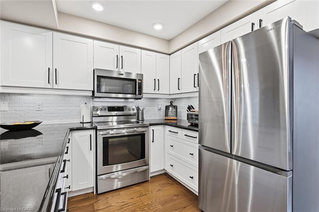 50 Edgewater Drive Property Photo 15