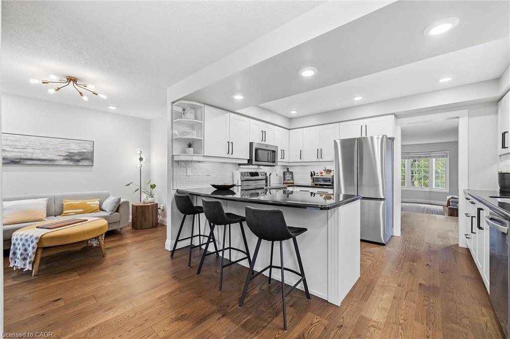 50 Edgewater Drive Property Photo 17