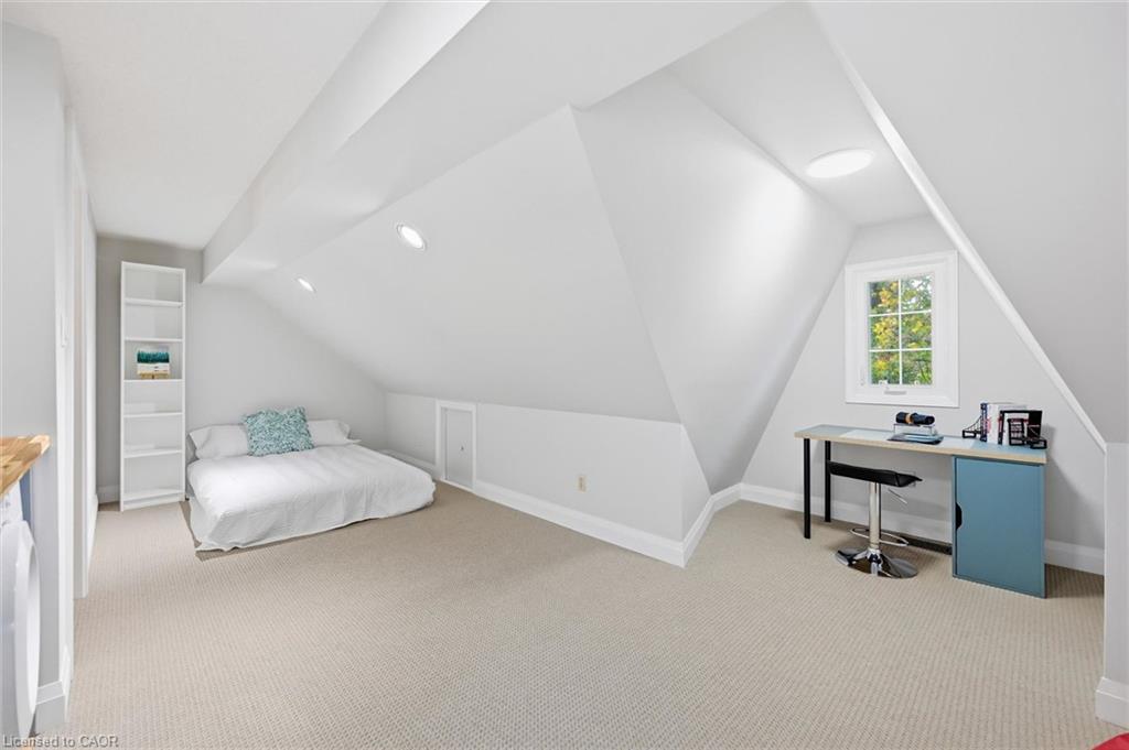 50 Edgewater Drive Property Photo 40