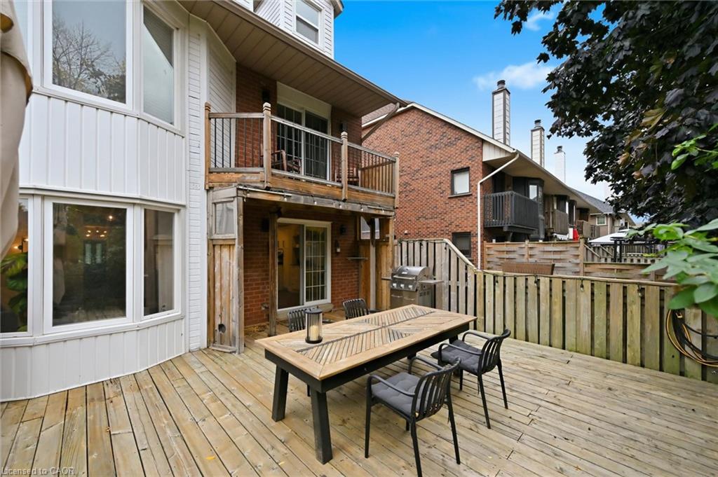 50 Edgewater Drive Property Photo 45