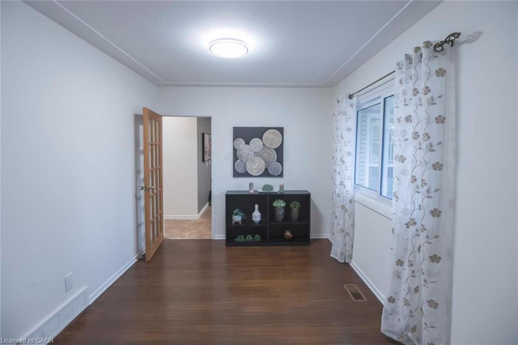 11 Duncairn Avenue Property Photo 13