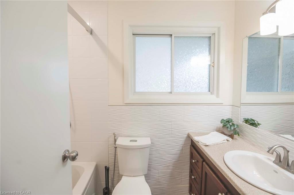 11 Duncairn Avenue Property Photo 20
