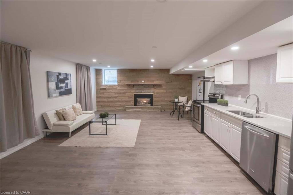 11 Duncairn Avenue Property Photo 21