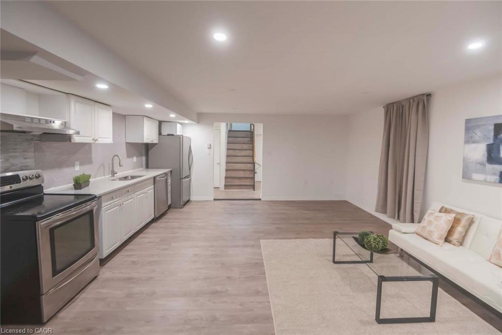 11 Duncairn Avenue Property Photo 27