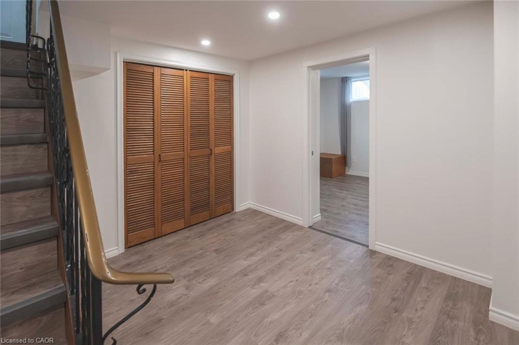 11 Duncairn Avenue Property Photo 28