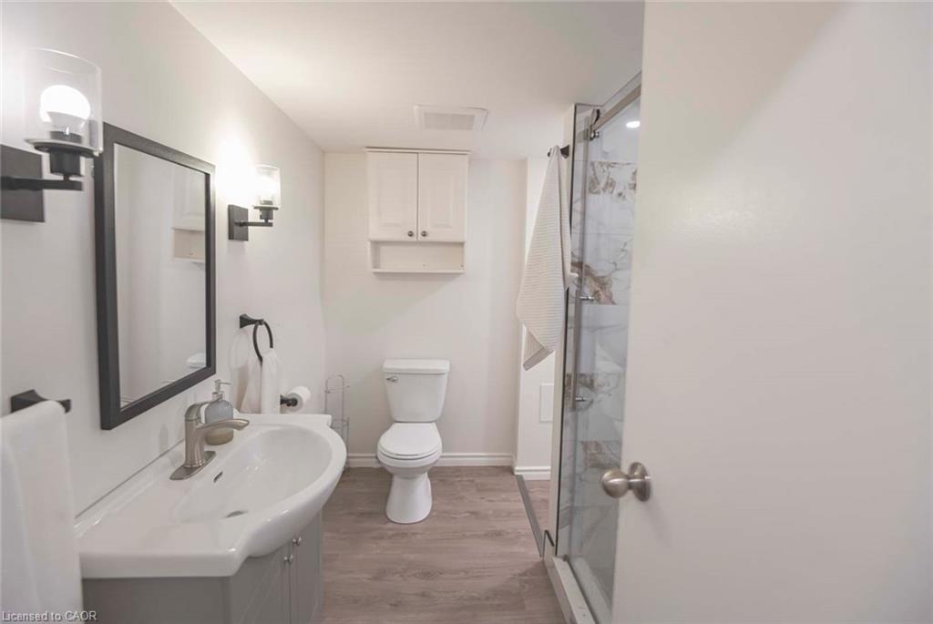 11 Duncairn Avenue Property Photo 33
