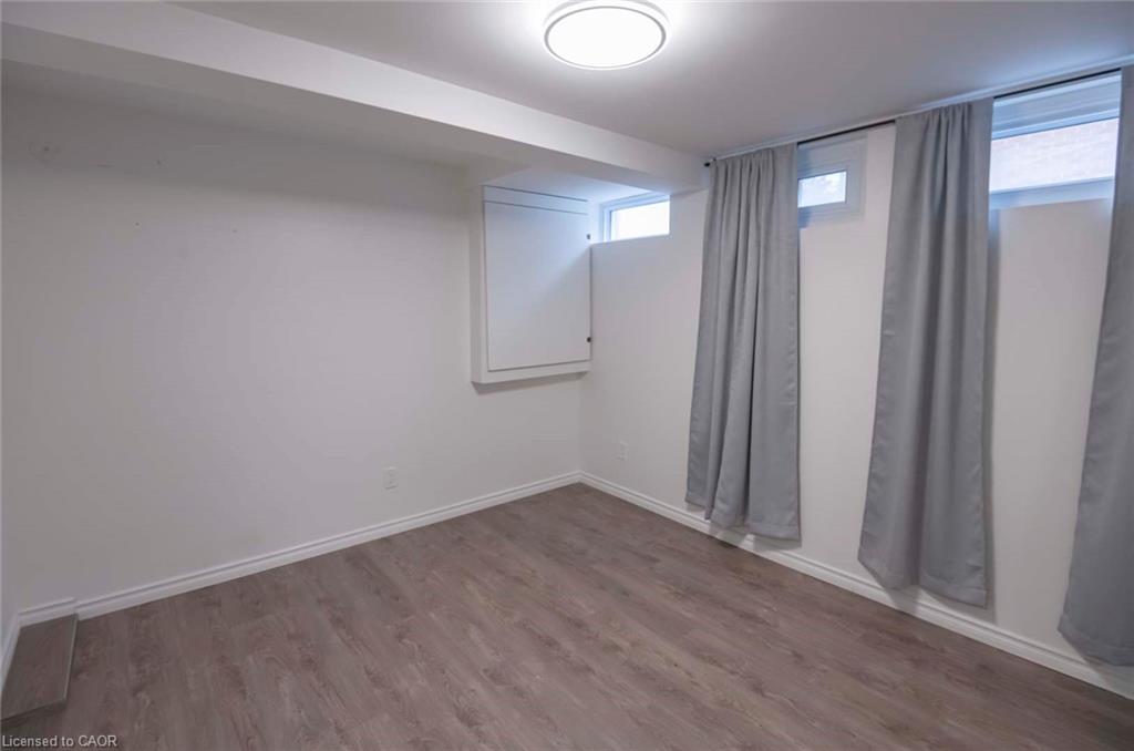 11 Duncairn Avenue Property Photo 35