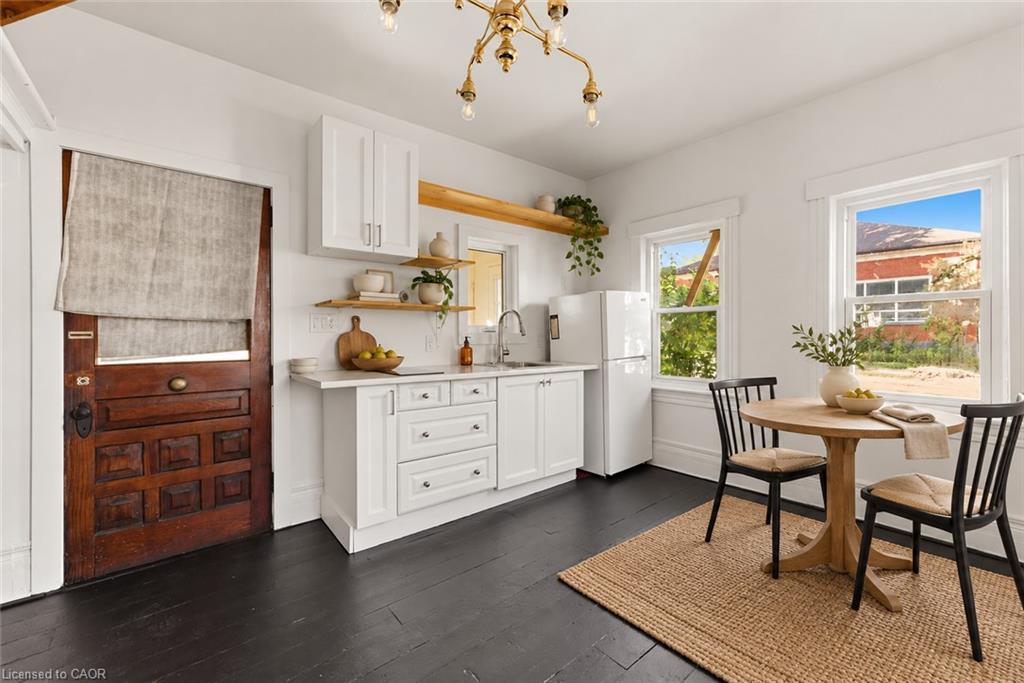 8 Tasker Street Property Photo 7
