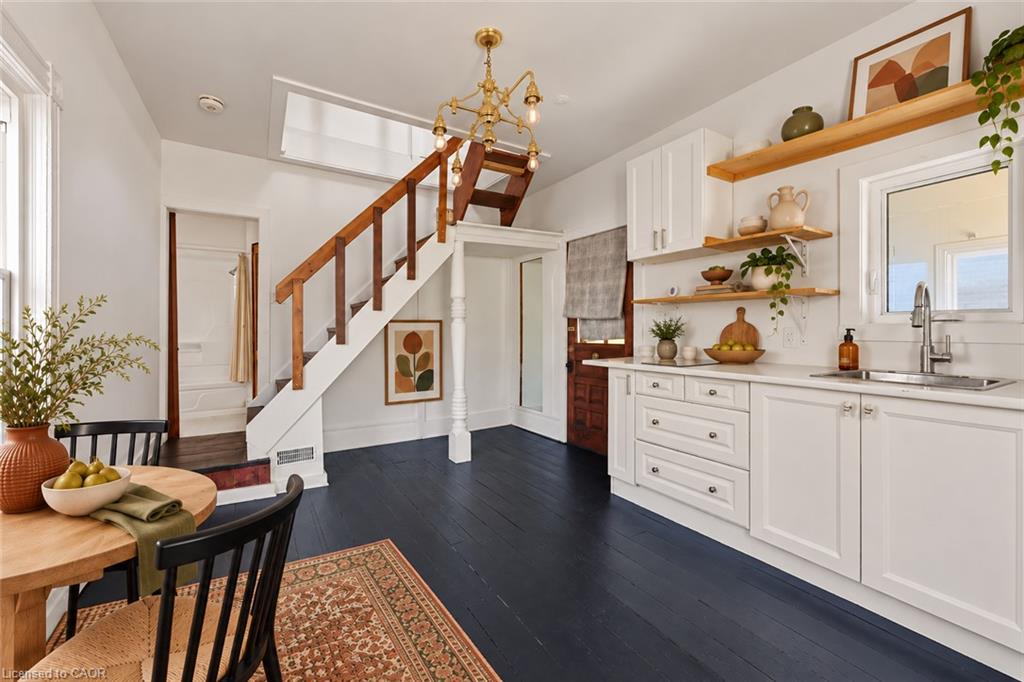8 Tasker Street Property Photo 1