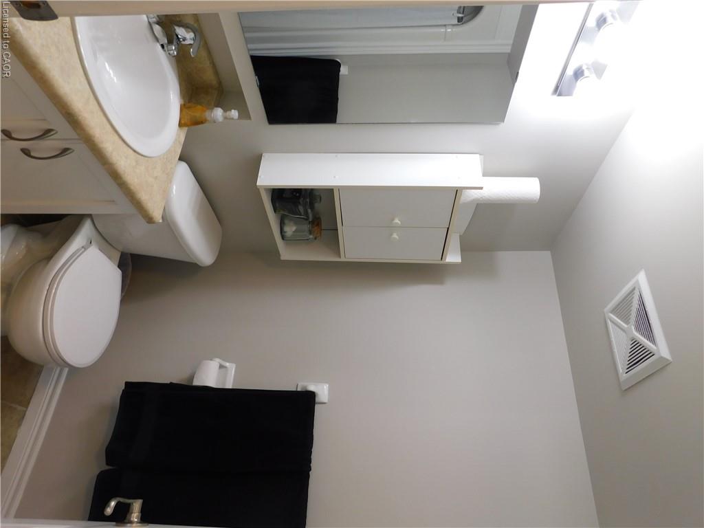 311-56 Kerman Avenue Property Photo 26