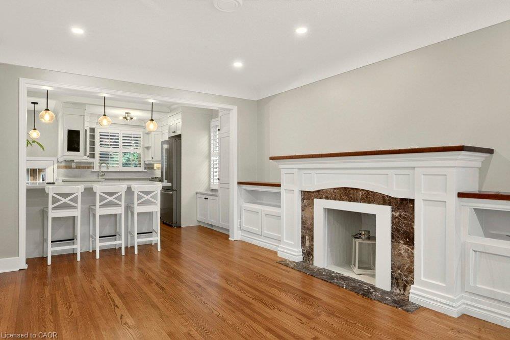 977 Long Drive Property Photo 7