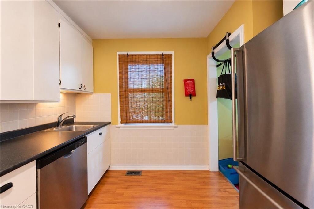 12 Merigold Street Property Photo 9