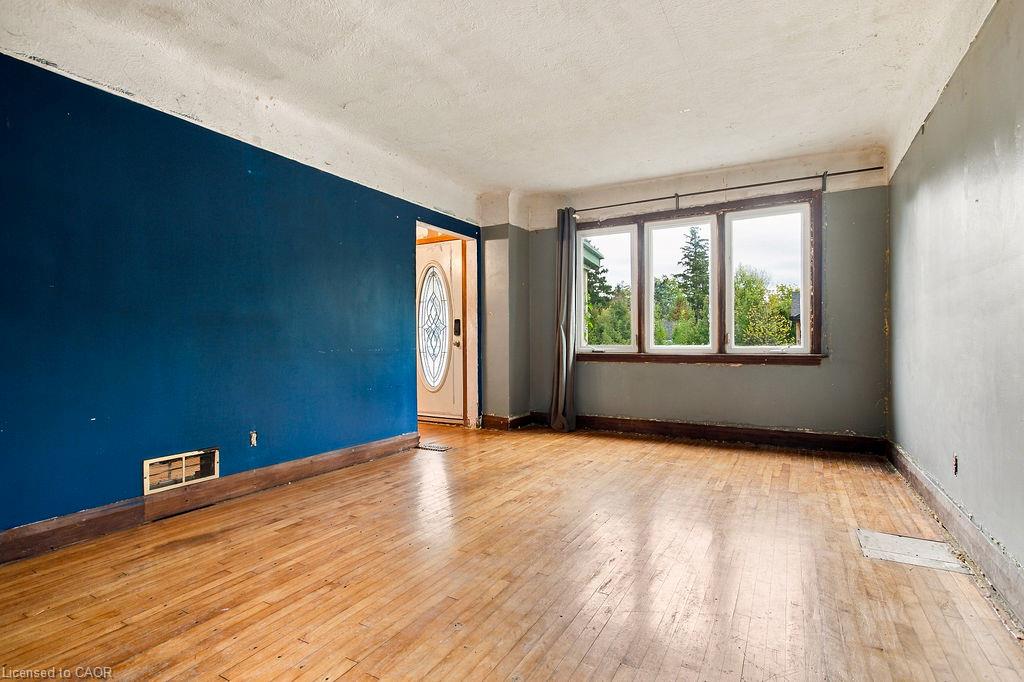1353 Birch Avenue Property Photo 4