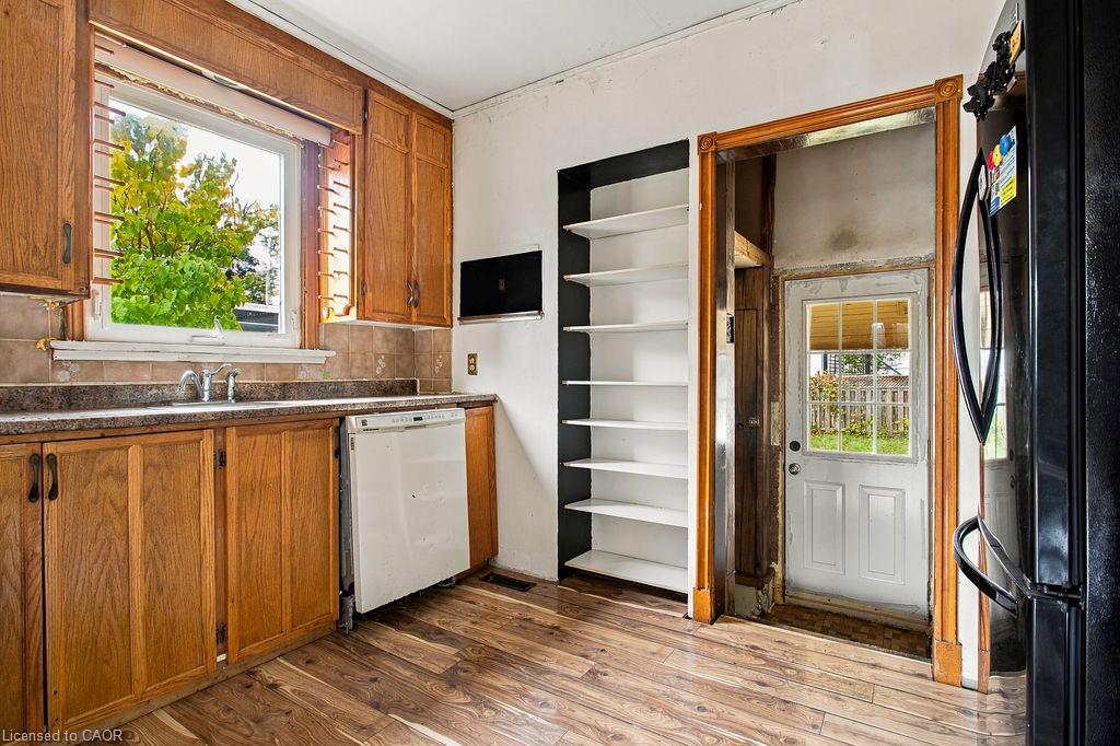 1353 Birch Avenue Property Photo 6
