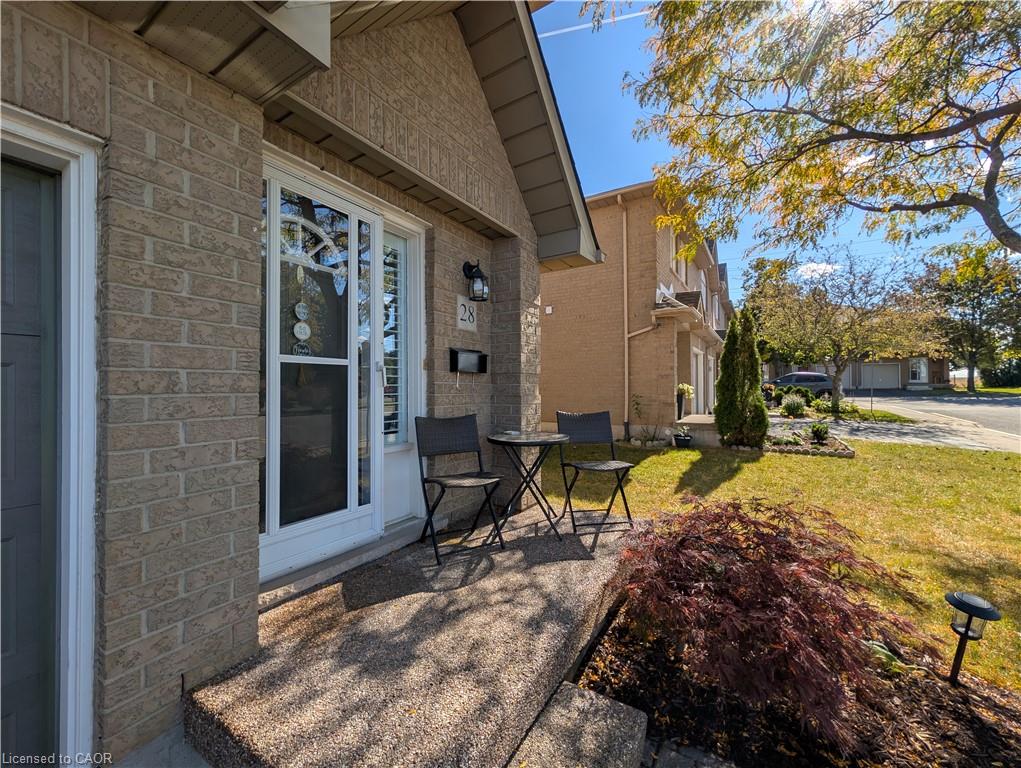 28-100 Vineberg Drive Property Photo 3