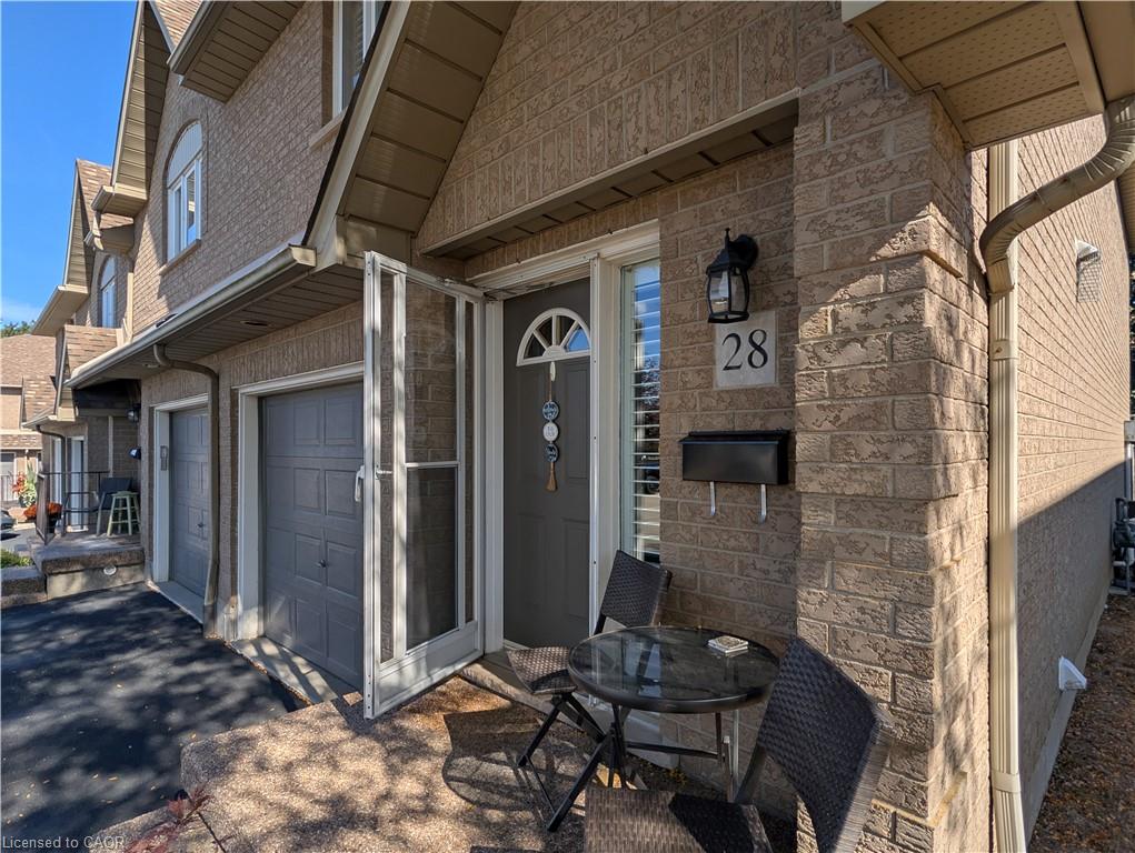 28-100 Vineberg Drive Property Photo 4