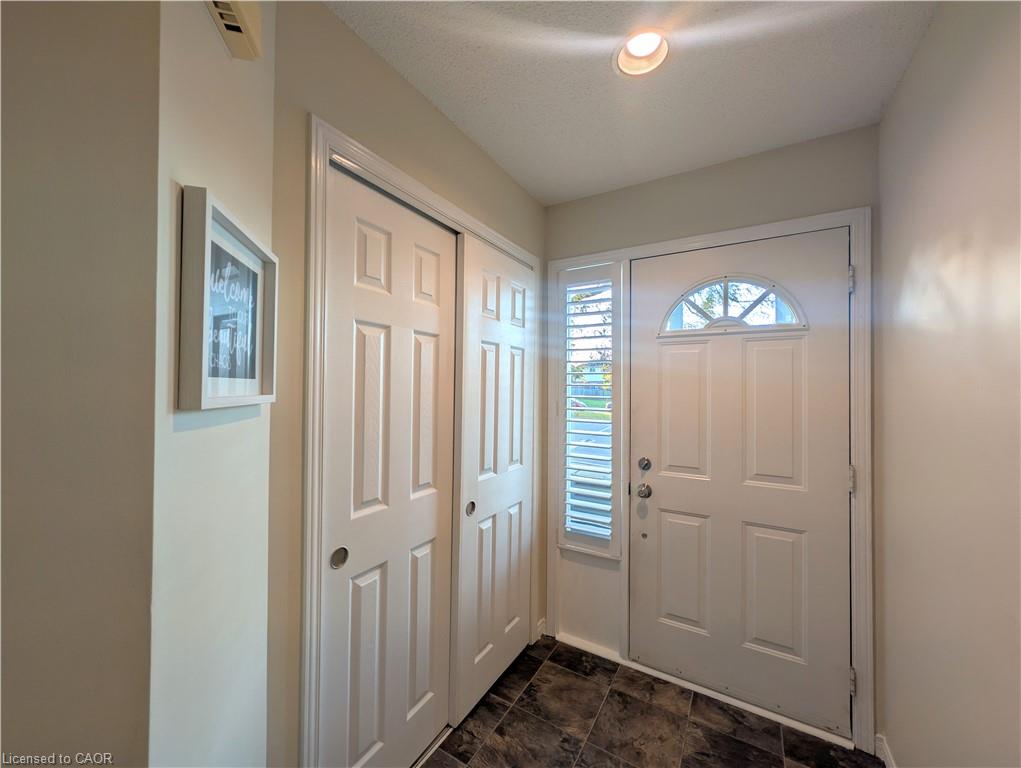 28-100 Vineberg Drive Property Photo 7